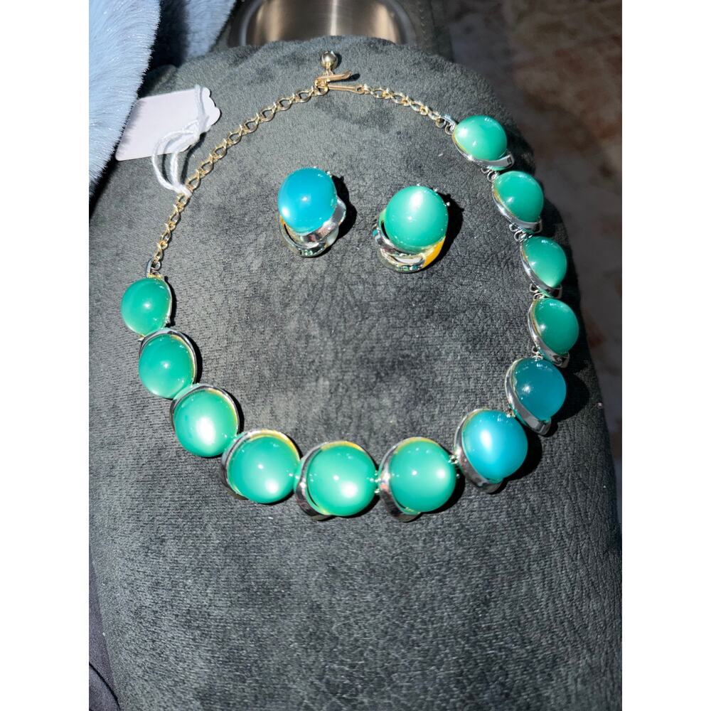 Vintage Aqua Lucite Cabochon Necklace and clip-on earrings set silver-tone metal